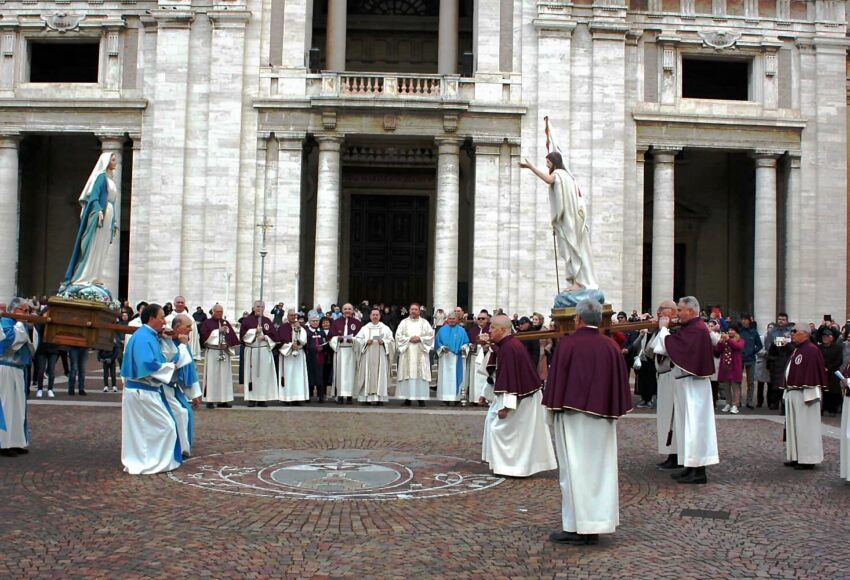 05 20230409 02 Confraternita immacolata concezione + Smo redentore Domennica di Pasqua