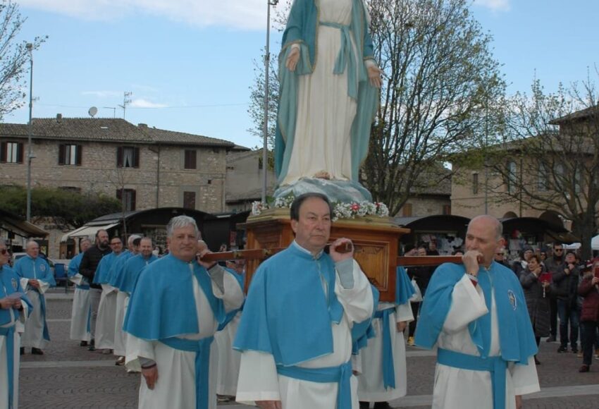 20230409 02 Confraternita immacolata concezione domennica di Pasqua