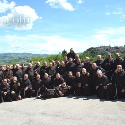 01 ORDINE FRATI MINORI FOTO DI GRUPPO
